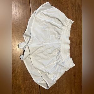 Lululemon Hotty Hot Low-Rise Lined Short 2.5” in White